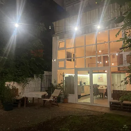 דירה Chill Garden Loft