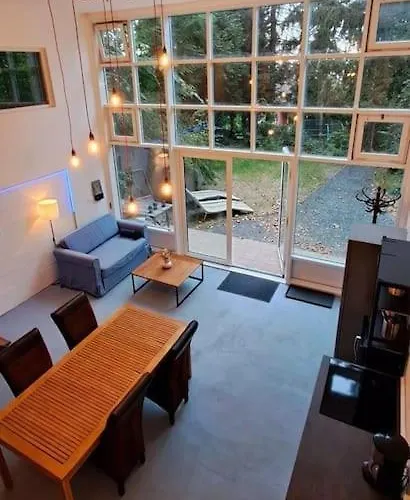 Chill Garden Loft *