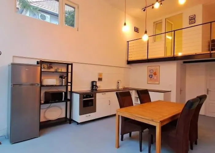 Chill Garden Loft Lägenhet Balatonkenese