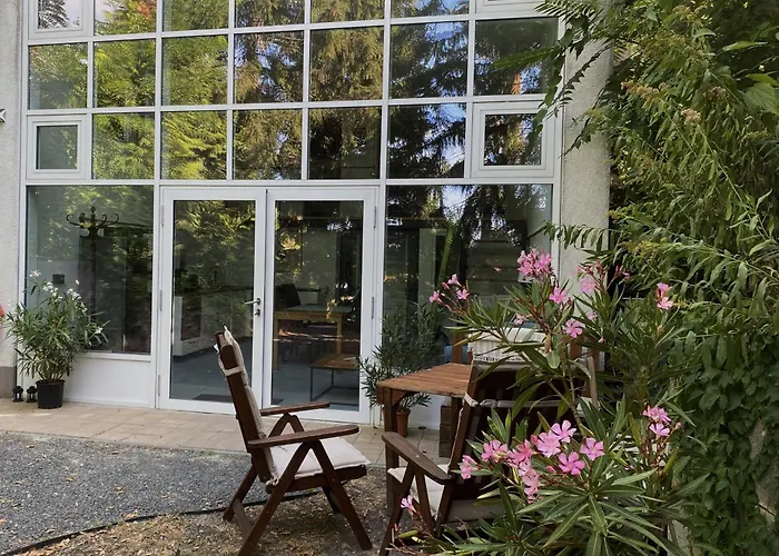 Chill Garden Loft